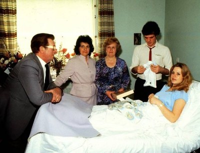 Hein Simons with his wife Doris and his parents in hospital mother- Old Photo