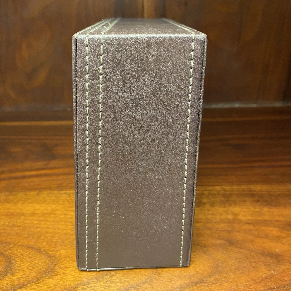 Reloj de Escritorio Thomas O'Brien Imitación Cuero Marrón Diseño Cosido 2007 Probado Funcionando Foto 4 de 4