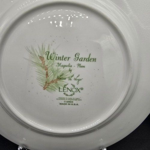 Set of 2 Lenox WINTER GARDEN 9.5" Inch Luncheon Plates PLUM and POMEGRANATE - Picture 5 of 6