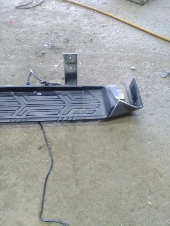 Nissan Armada 2018 estribo Foto 2 de 4