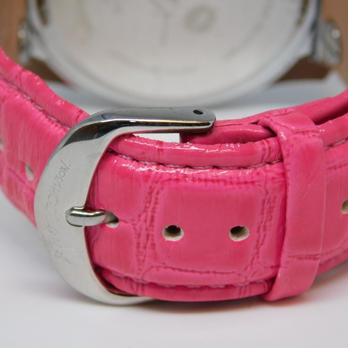 Betsey Johnson BJ00284-02 Genuine Leather Quartz Women's Watch New Battery - Picture 8 of 10