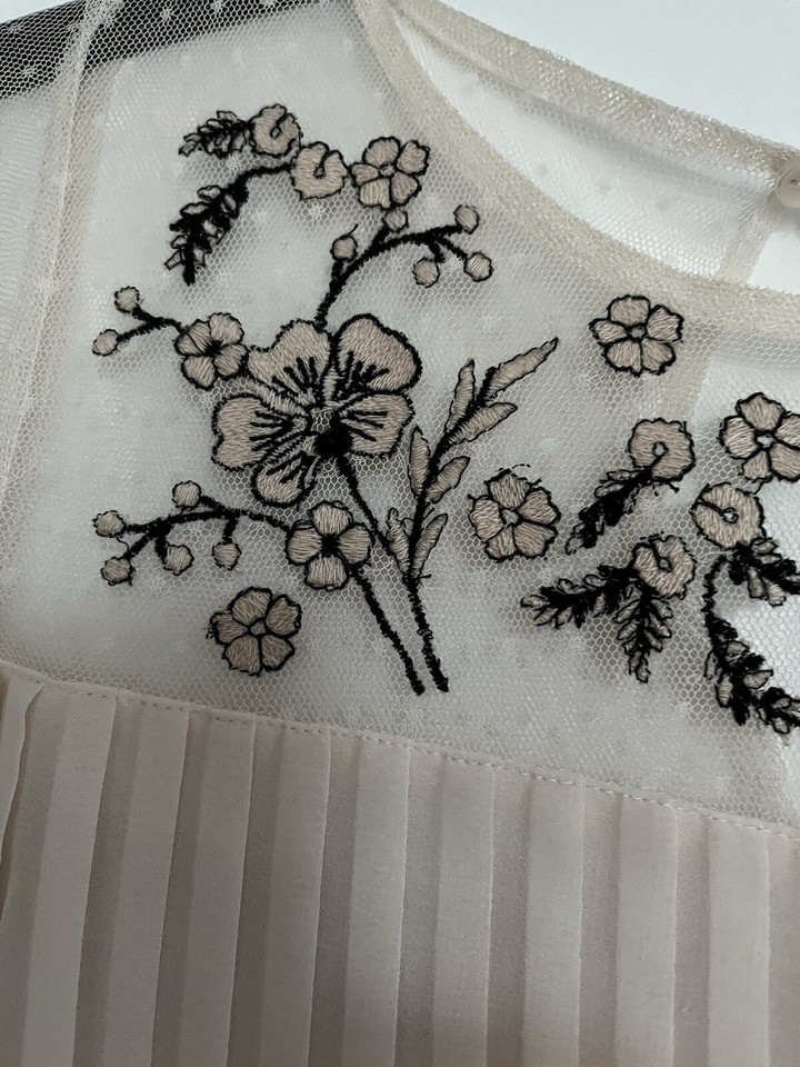 Ladies River Island Nude Floaty Long Sleeve Top Size 8 eBay