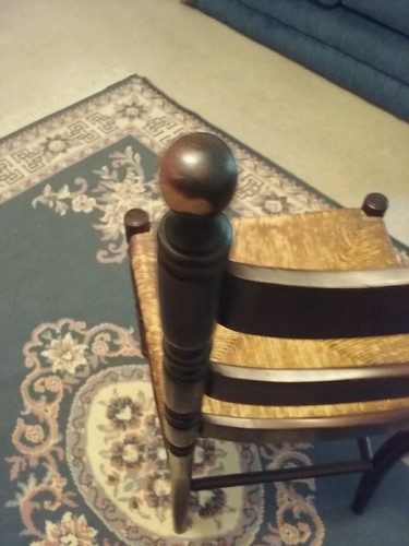 ANTIQUE RUSH CANE STRAW BOTTOM LADDER SLAT BACK CHAIR BEAUTIFUL EARLY AMERICAN - Picture 4 of 4