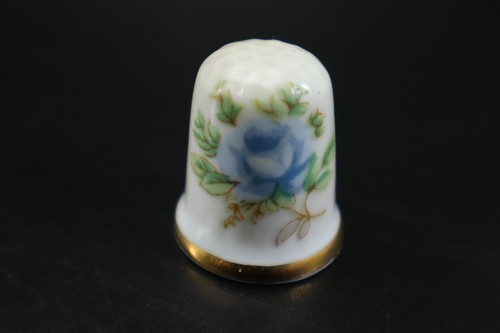 Bone China THIMBLES Set of 3 White with Flowers Sewing Collectibles Vintage - Picture 7 of 8
