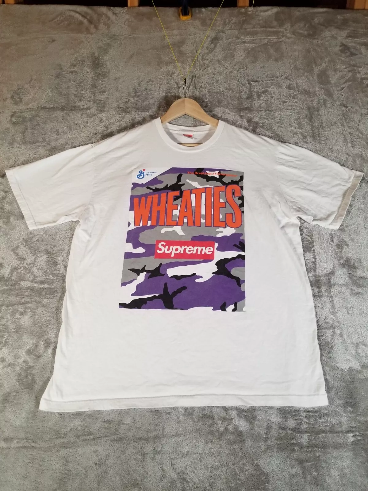 T shirt blanc graphique Wheaties Supreme fabriqué aux États Unis taille XL