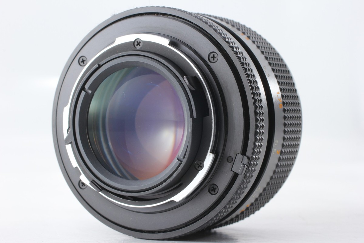 Near MINT* Contax Carl Zeiss Planar T* 50mm F1.4 Lens CY