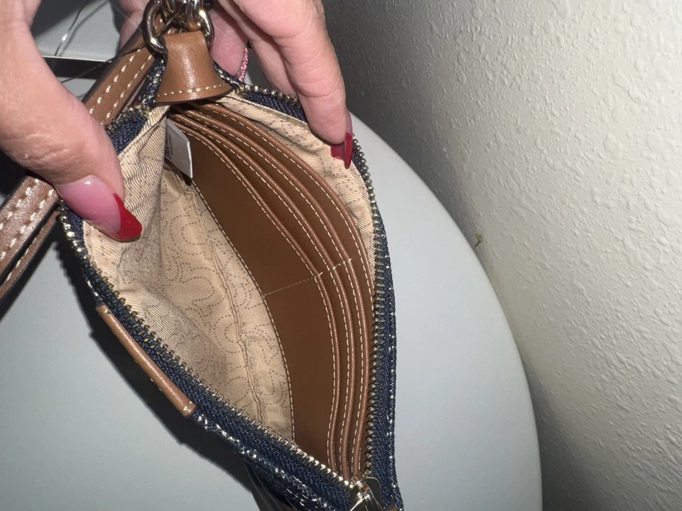 Cartera True Religion Wrislet Foto 3 de 4