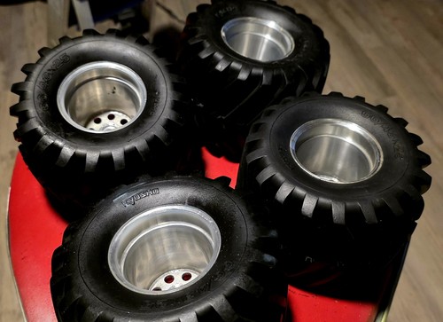  RARE VINTAGE KYOSHO USA-1 RC MONSTER TRUCK WHEELS...Clodbuster Bullhead