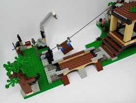 LEGO Adventurers Dino Island: Dino Research Compound (5987) - Used