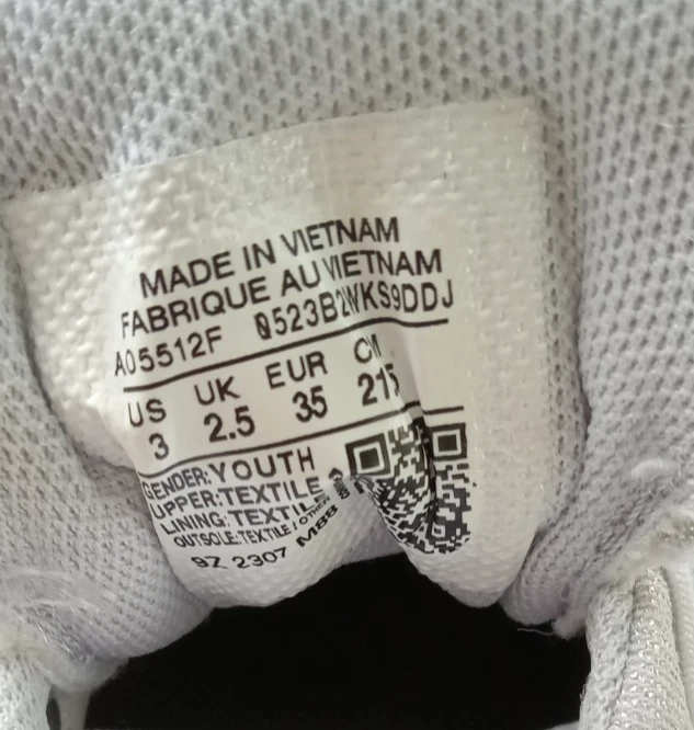 Zapatillas deportivas Converse All Star talla 3 para niña grande plateadas brillantes bajas sin cordones de lona Foto 2 de 4