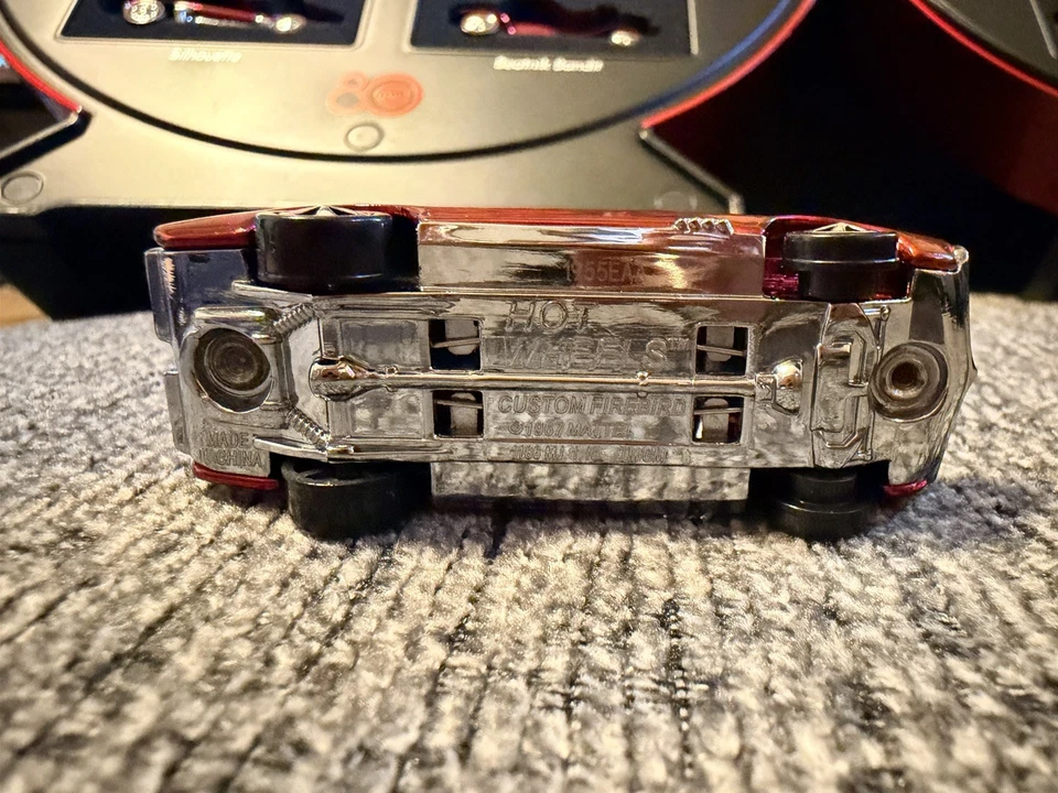 HOT WHEELS RLC 80th ANNIVERSARY * ORIGINAL 16 * CUSTOM '67 FIREBIRD * RUBY RED - Image 3 of 4