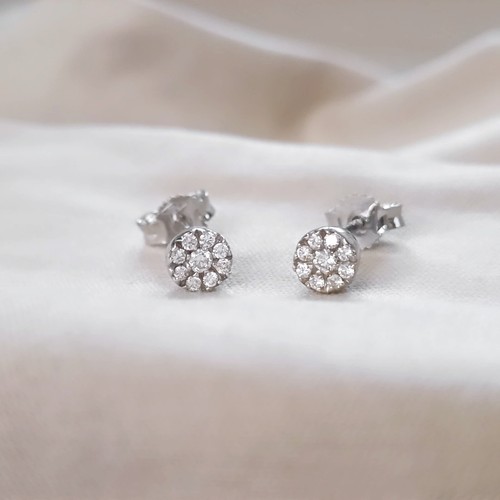 Orecchini punto luce pavè di Diamanti 0,15 CT naturali Oro bianco 18 kt donna - Foto 3 di 10