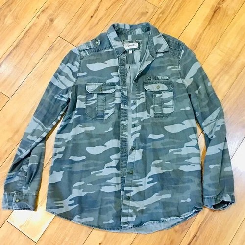 Express camouflage camo shirt top shacket snap long sleeve small hunting green