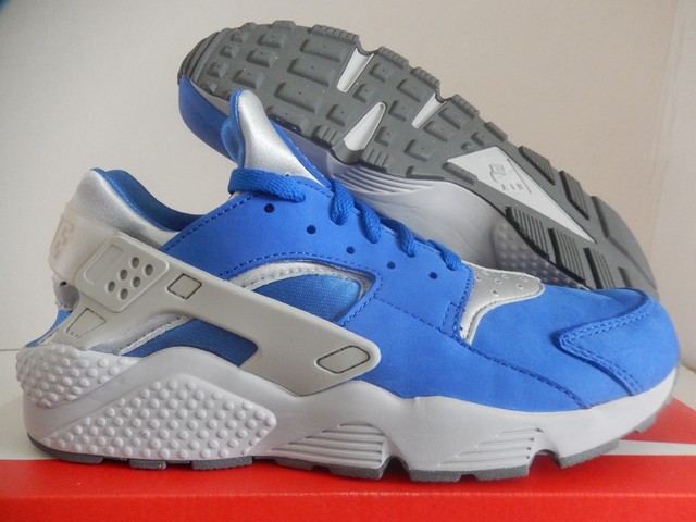huarache run varsity