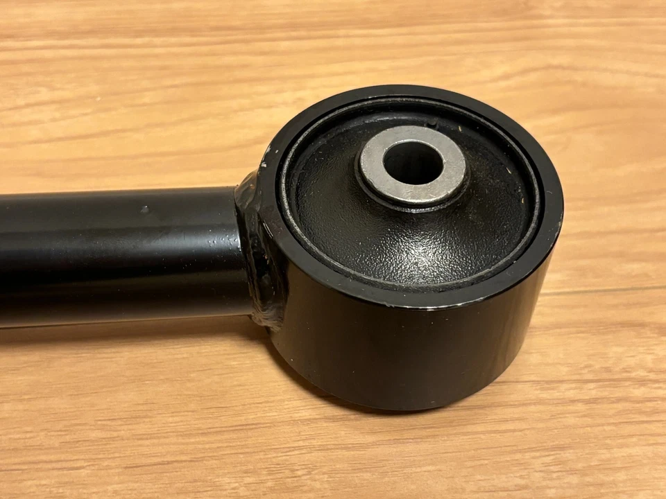 Lexus Genuine LX570 Toyota Land Cruiser LC200 Rear Lower Control Arm Assy OEM Foto 3 de 4