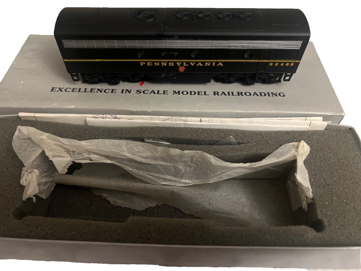 HO Scale: Bachmann Plus, UP, F7A and F7B, WL-593