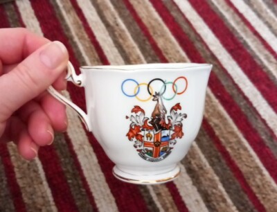 ROYAL ALBERT Melbourne Australien 1956 Olympiade Bone China Teetasse Sammlerstück 