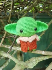 Baby yoda crochet amigurumi pattern