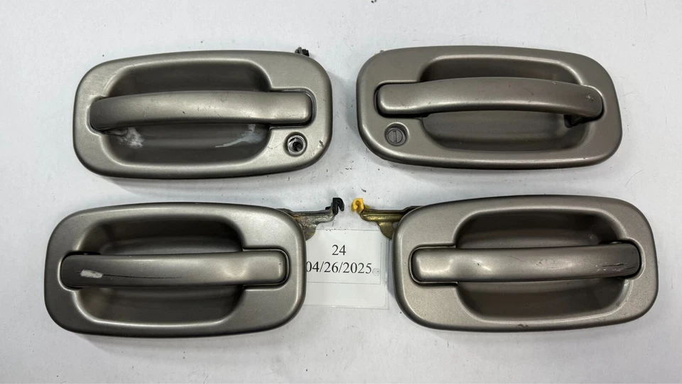 Juego de 4 manijas de puerta exteriores Suburban 2000-2006 Foto 3 de 4