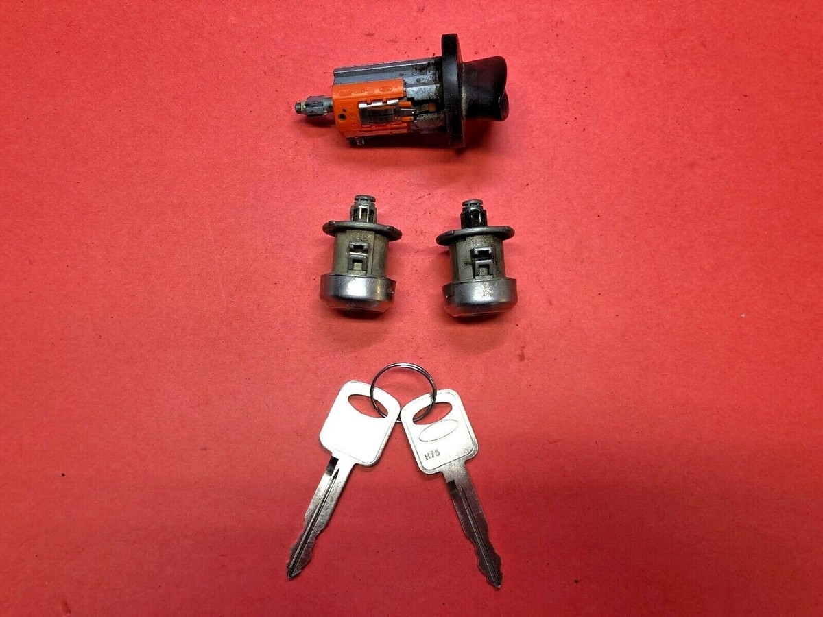 Genuine Ford Ignition Lock Cylinder & Door Lock Set For 1998-2007 F-250/F-350 - ILS200 Kit With 60-Day Warranty