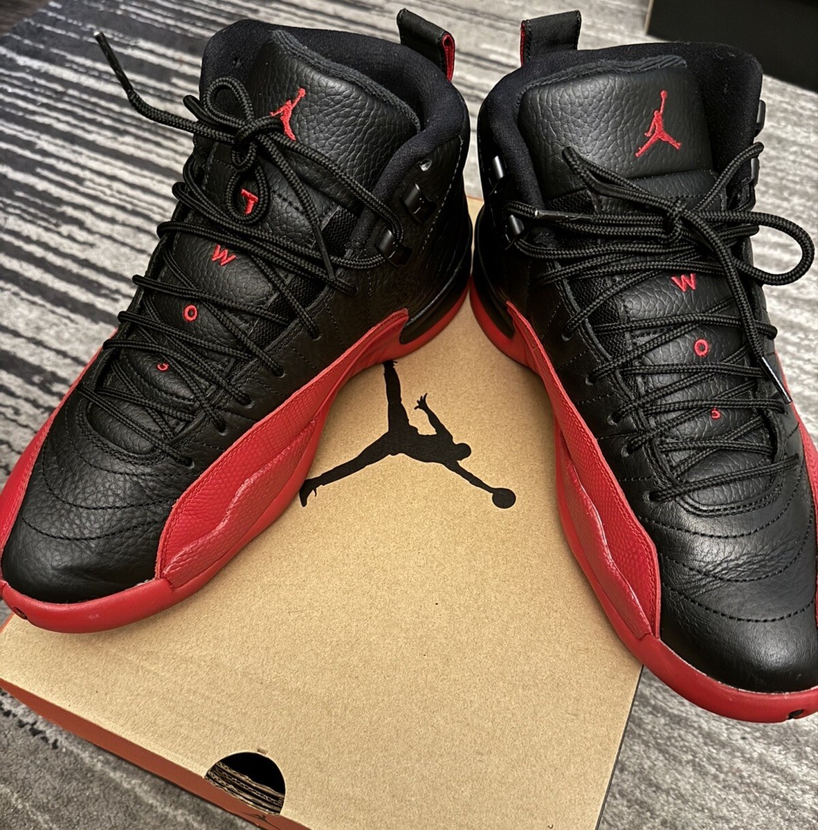 Air Jordan 12 Retro Flu Game 2016- 130690 002 Size 9 (GUC Air Jordan 12 Retro Flu Game 2016- 130690 002 Size 9 (GUC
