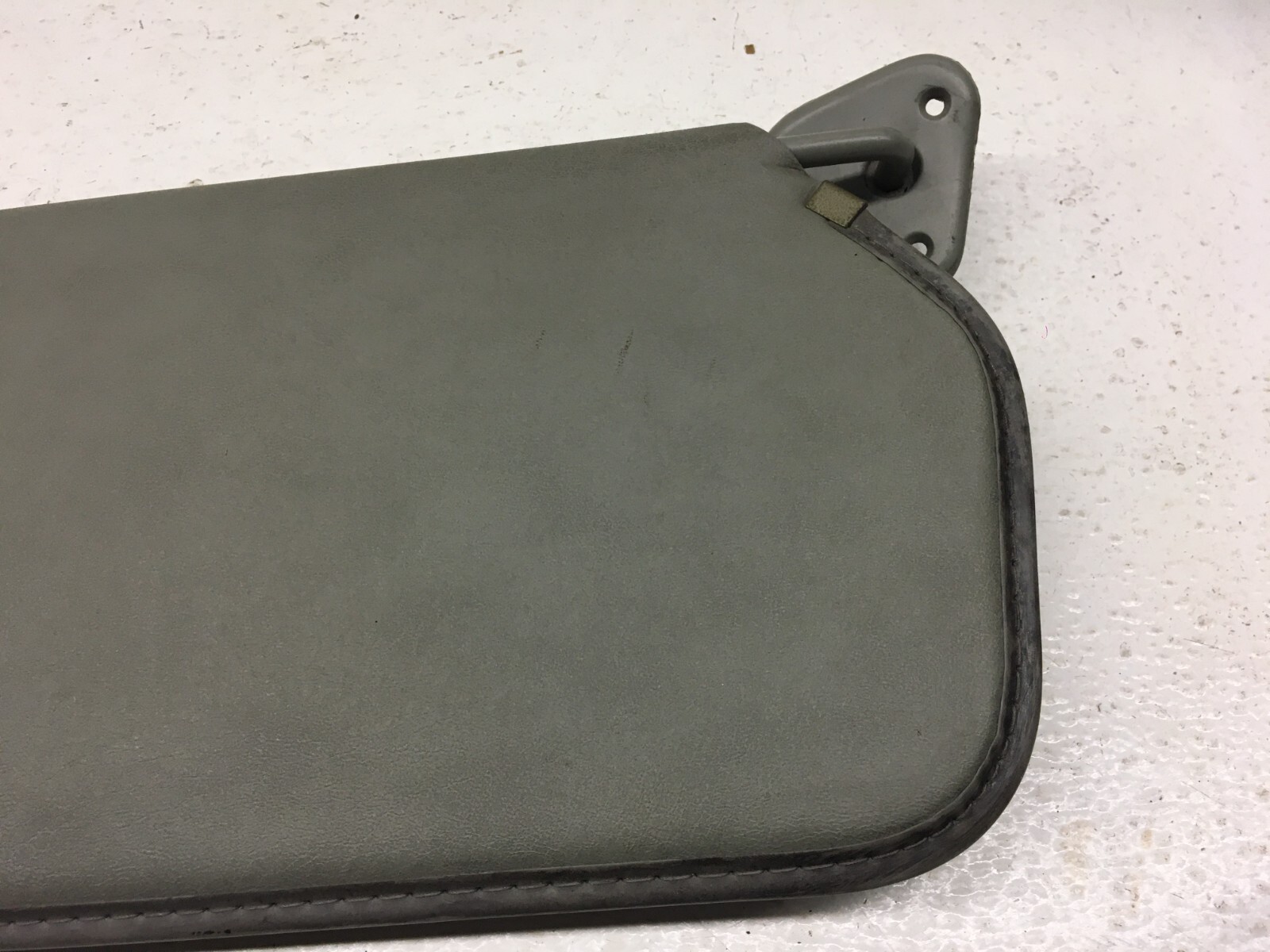 GM NOS 197387 Chevy GMC Truck K5 Blazer Suburban RH Gray Sun Visor