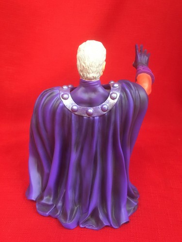 MARVEL UNIVERSE MAGNETO BUST DIAMOND SELECT TOYS BUST #903 /3000 - Picture 6 of 9
