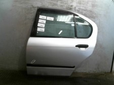 Porte arrière et accessoires Nissan PRIMERA
