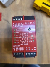 Allen-Bradley 440R-M23143 24V Safety Relay