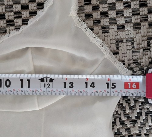 Vassarette vintage anni 60 bianco completo slip pizzo orlo taglia 32 USA %100 nylon crepelon - Foto 13 di 13