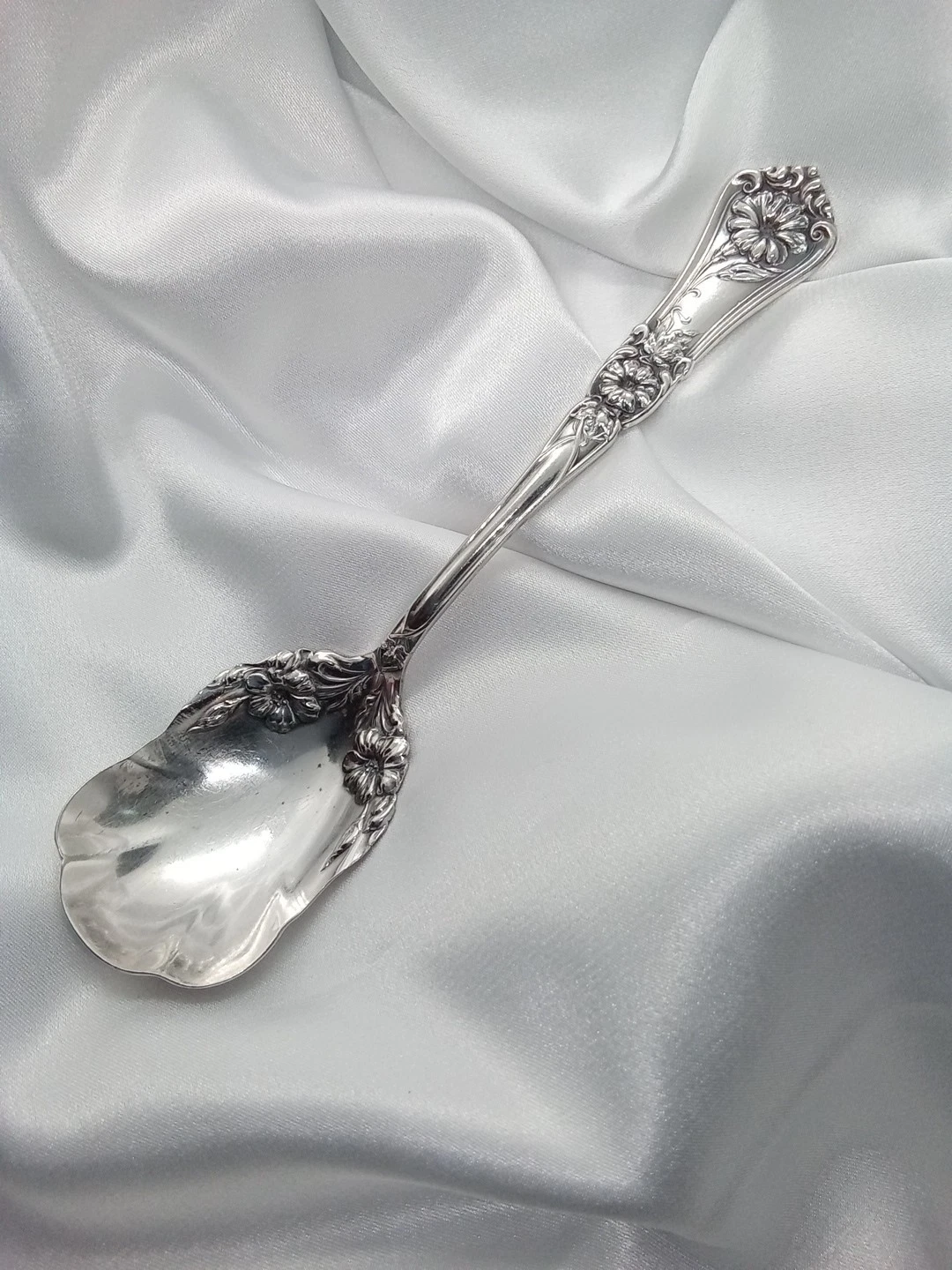 Vintage Wm A Rogers Oneida 1906 Grenoble Gloria Oyster Ladle Jelly Spoon