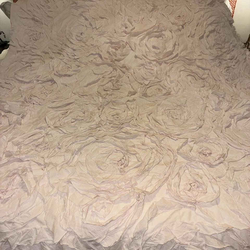 Pottery Barn Kids Monique Lhuillier Rosette Quilt Twin Blush - Image 2 of 4