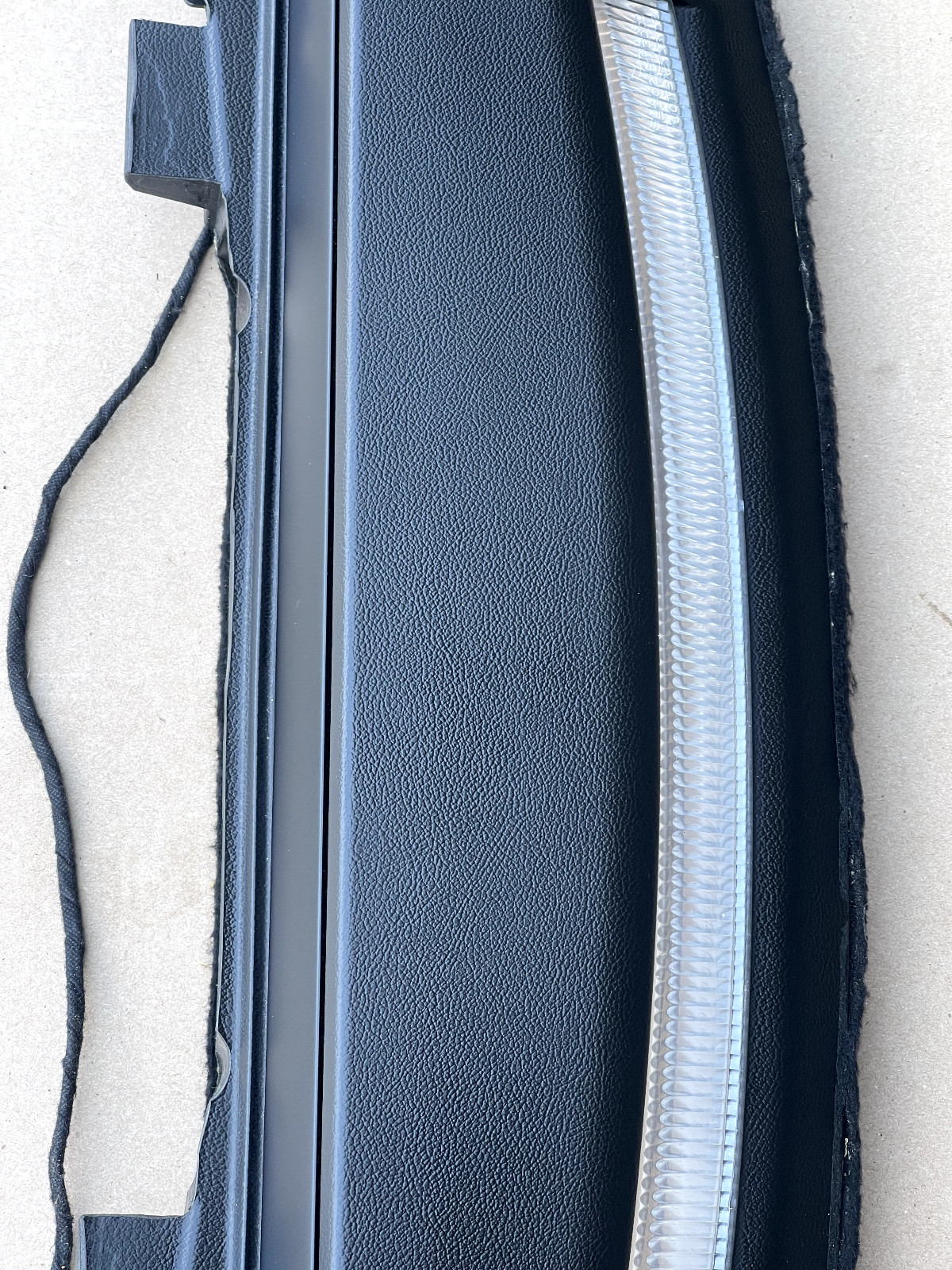 2018 MASERATI QUATTROPORTE REAR DECK PARCEL SHELF SUNSHADE & 3RD BRAKE LIGHT OEM