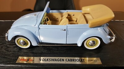 Maisto Special Edition 1951 VOLKSWAGEN CABRIOLET Baby Blue 1:18
