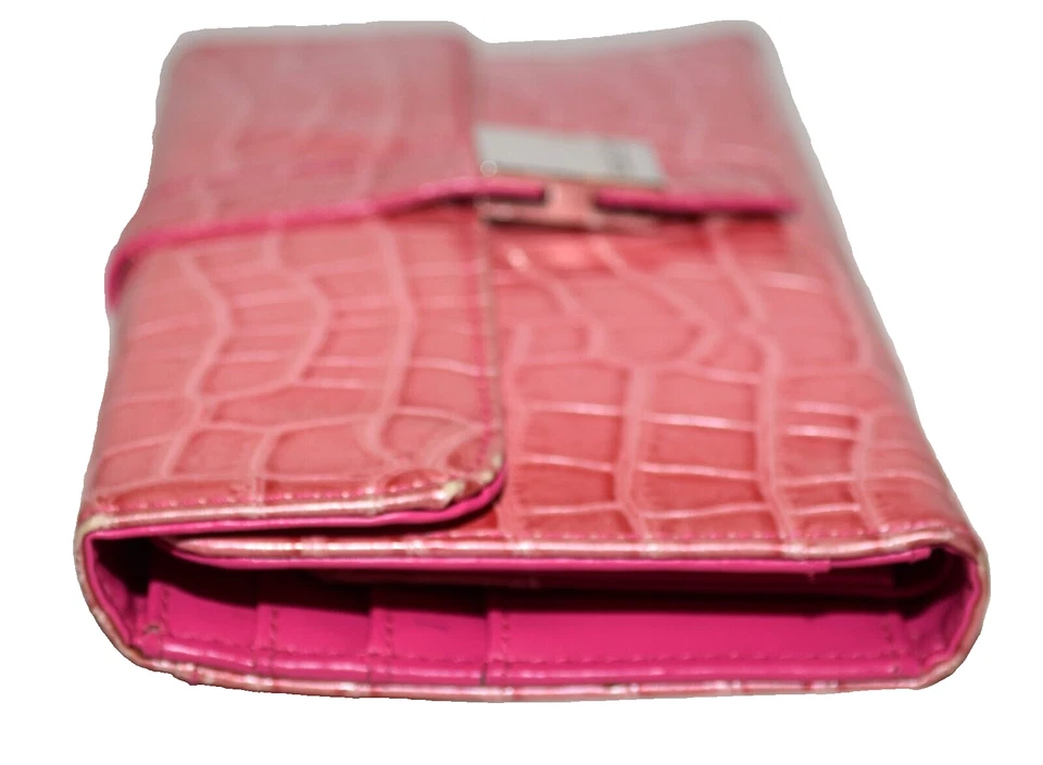 Cartera organizadora Kenneth Cole Reaction rosa cocodrilo imitación cuero en relieve Foto 3 de 4
