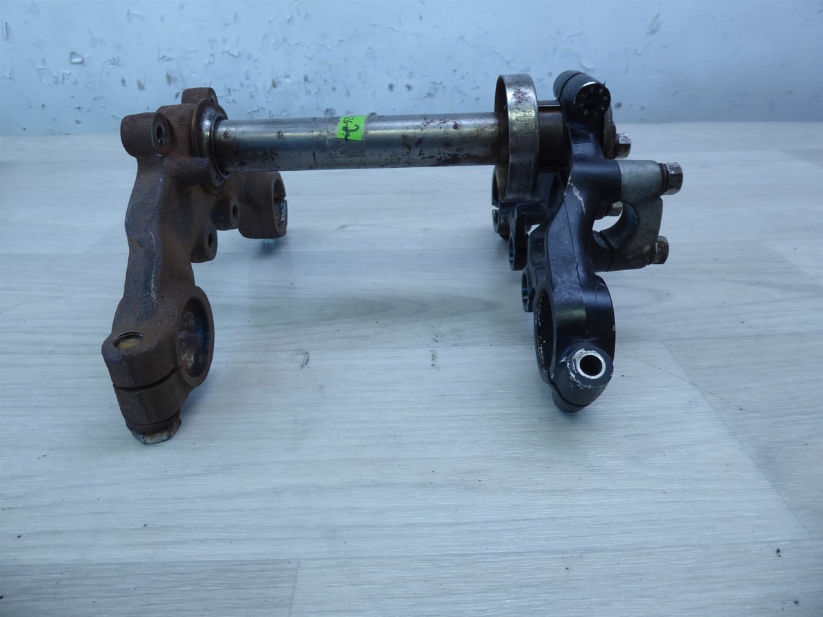 1975 Kawasaki F9 Big Horn K526) triple tree steering stem