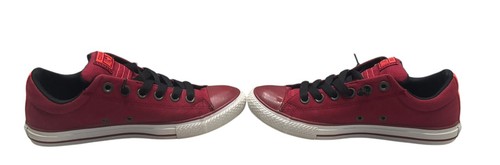 Kid’s Red Converse Leather Low Top Sneakers: Size 5 (Big Kids) - Picture 5 of 12