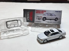 Tomica Limited Vintage Neo Tomytec 1/64 LV-N224a Toyota Chaser 2.5 Tourer V