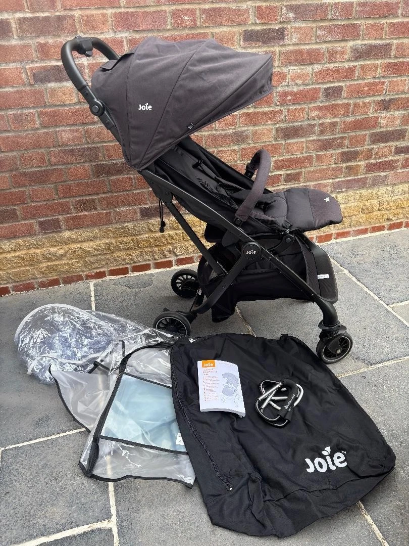 Joie Pushchair – Grey Lightweight with 2 Raincovers
Opens in a new window or tab