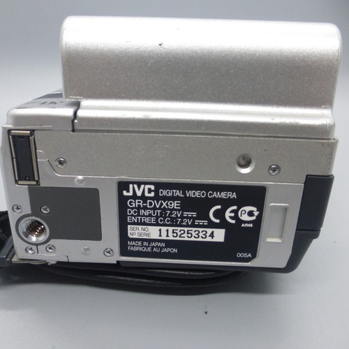 JVC GR-DVX9E Handheld MiniDV Camcorder Silver Tested - Picture 6 of 9