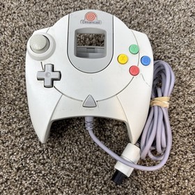 Sega Dreamcast (HKT-3020) Home Console with Controller & Game Bundle