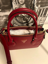 GUESS Damen Henkeltasche rot Kunstleder Reiß...