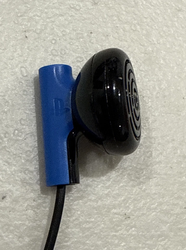 Sony PlayStation 4 PS4-PS5 Mono Chat Earbud, Headphone with Mic - Image 2 of 4