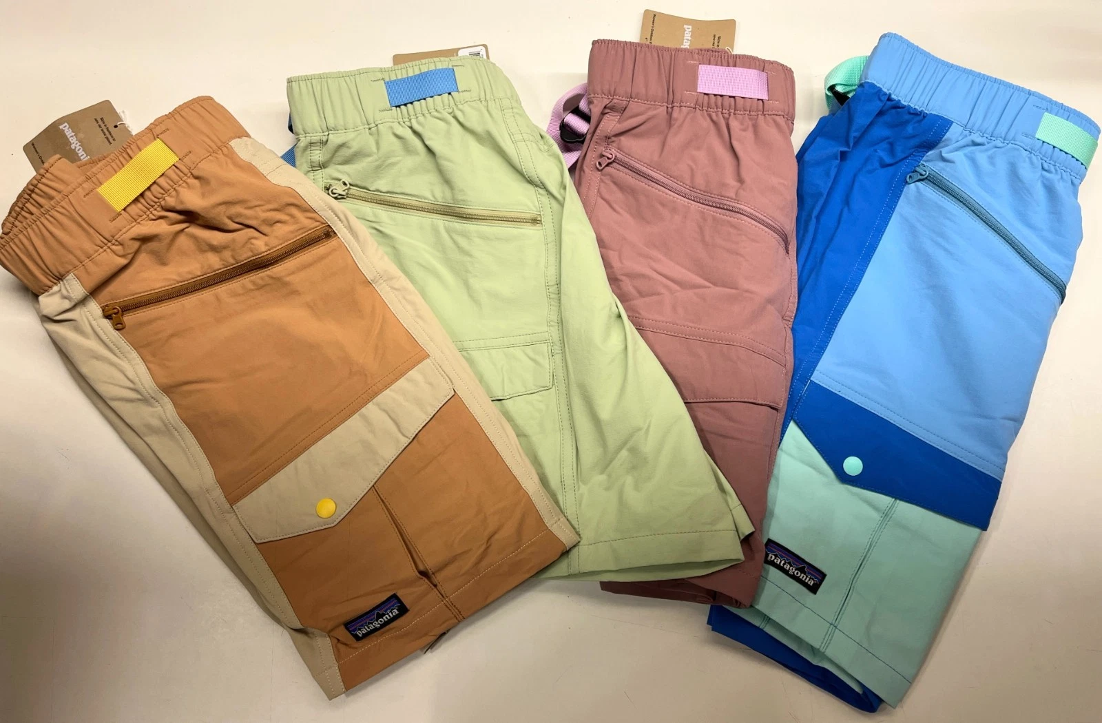 Patagonia Women's Outdoor Everyday Shorts 4" Inseam, Brand New w Tags
Opens in a new window or tab