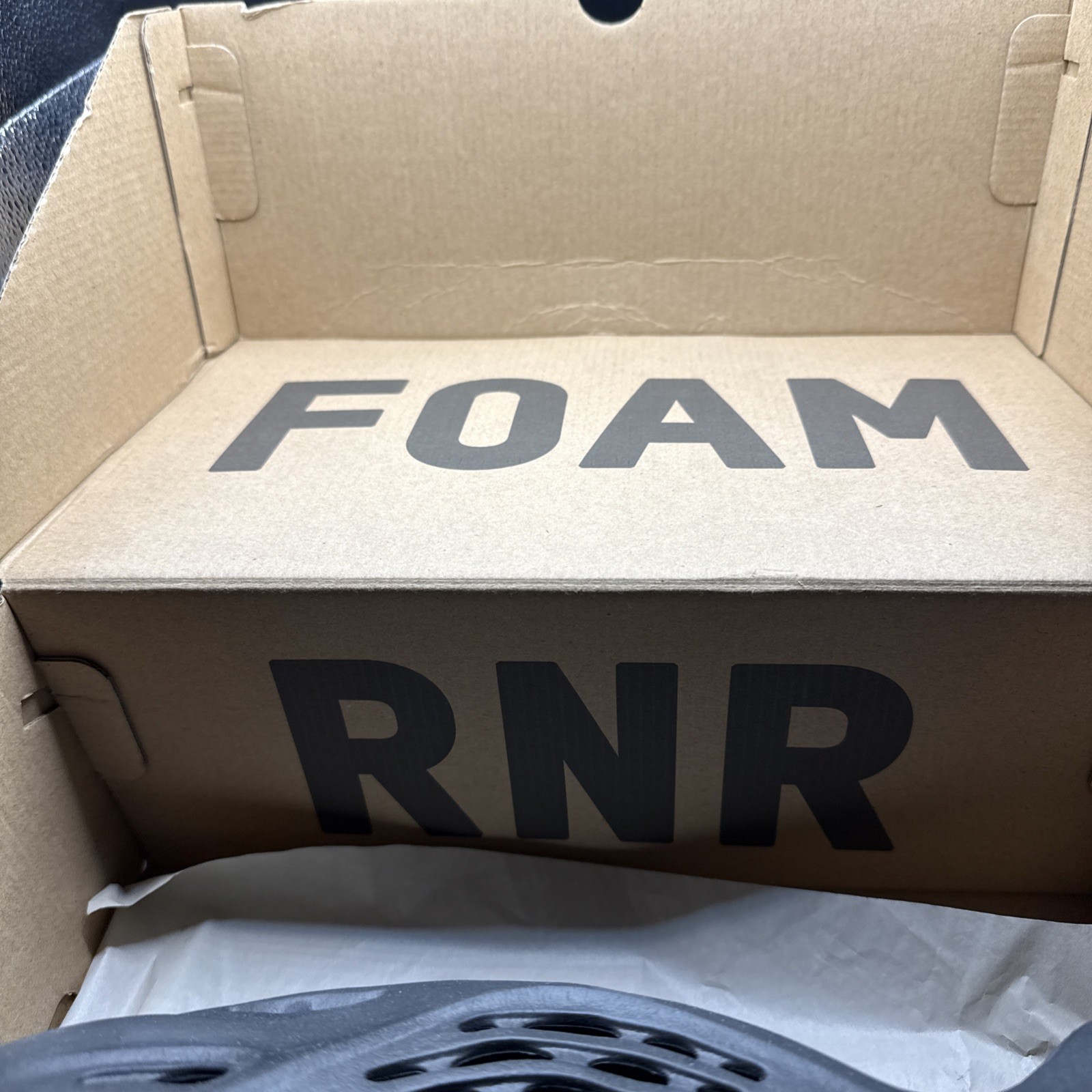 Adidas Yeezy Foam RNNR Onyx Size 8 HP8739 Men’s Black EVA Slip-On w/ Box thumbnail 11