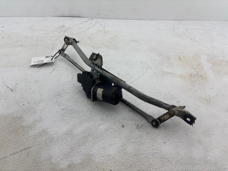 2000-2002 Audi S4 Windshield Wiper Linkage & Motor OEM 8D01-955-113-C - Image 3 of 4