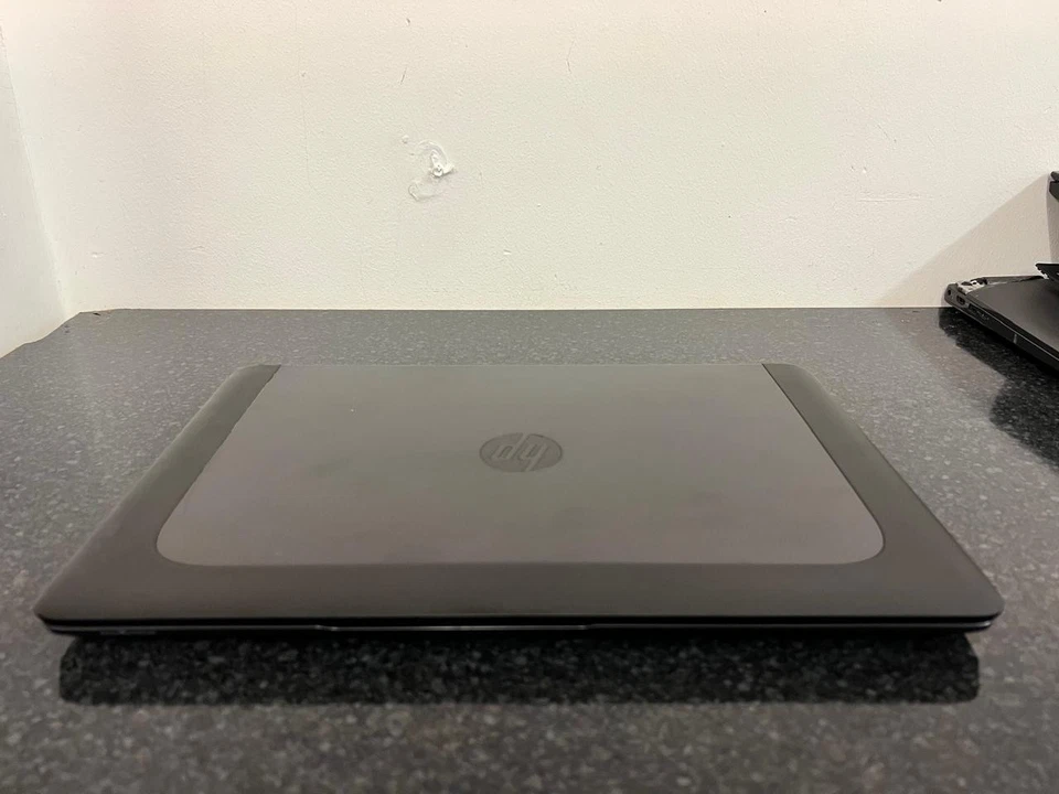 HP ZBook 15 G2 I5 5TH Generation 16 GB ram 256 SSD - Image 4 of 4