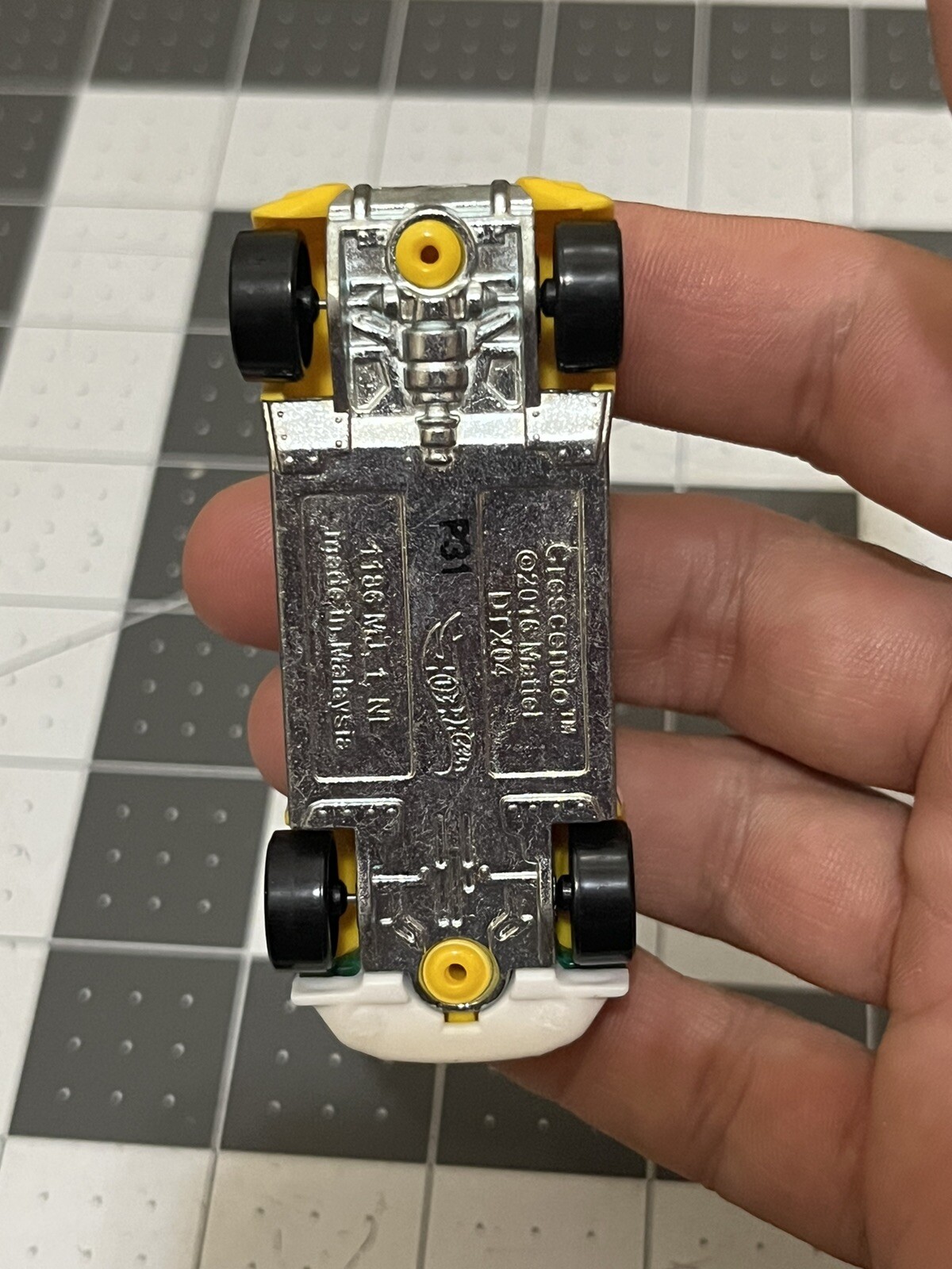 Picture 4 of 5
