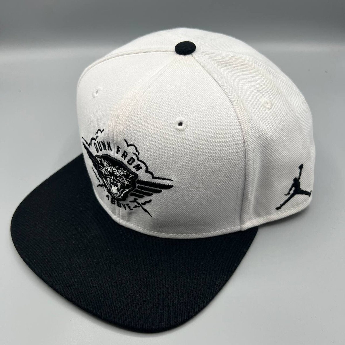 Air Jordan Hat Men White Black Dunk From Above Jumpman Snap Back