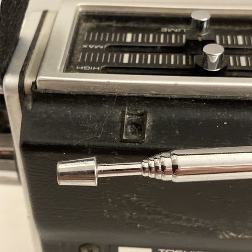 Vintage Toshiba Solid State Radio IC-700 FM/SW/MW 3 Band Working - NO CORD-READ - Picture 10 of 18